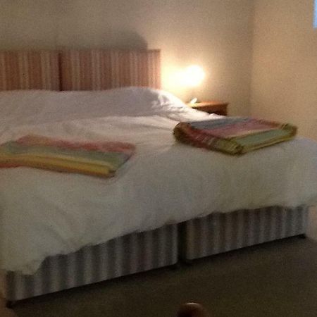 5 High Street Apartment Templecombe Bagian luar foto