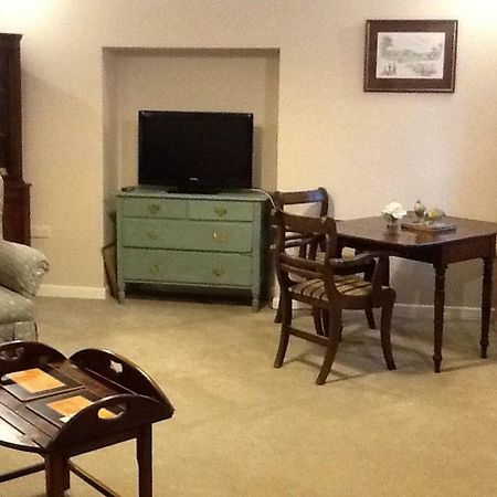 5 High Street Apartment Templecombe Bagian luar foto